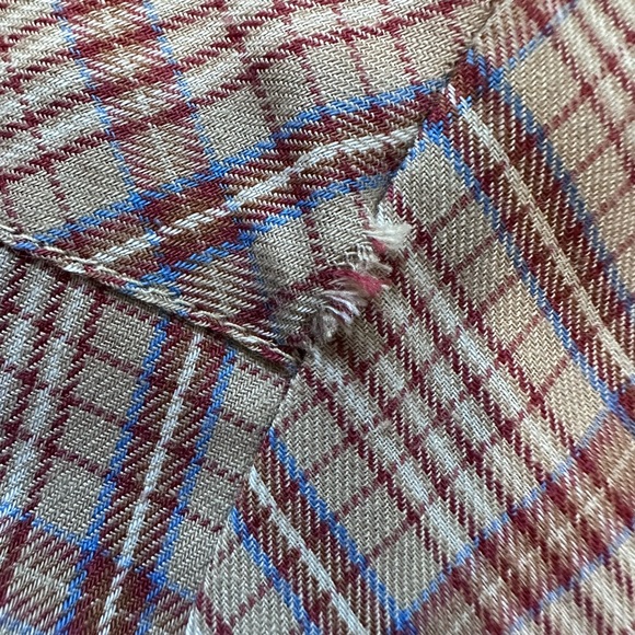 Vintage Miller Western Wear. Plaid bib front with Pearl Snap buttons. - Picture 12 of 13